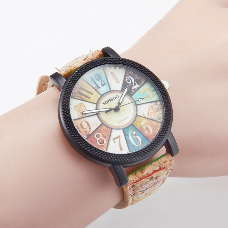 Casual Vintage Leather Women Quartz Wrist Watch Gift Clock